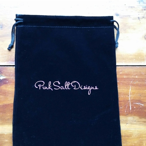 ✨️The Handcrafted "Ms. Grace" maxi length necklace. Magnetic Closure 😍 - Picture 8 of 15